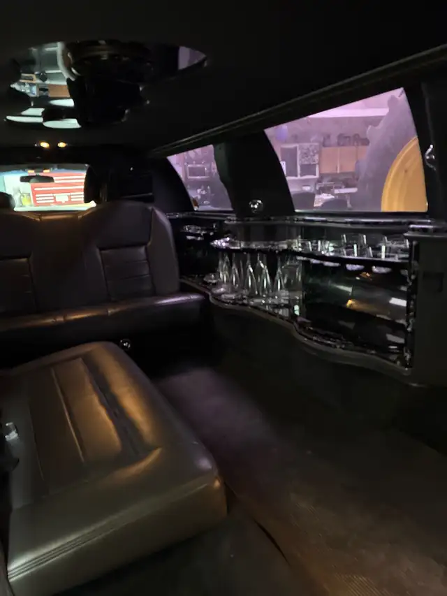 limousine ,PHONE Calls Only | Cars & Trucks | Saskatoon | Free local ...