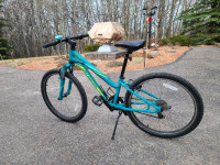 Specialized Hot Rock 24" Kids Bike Excellent Condition