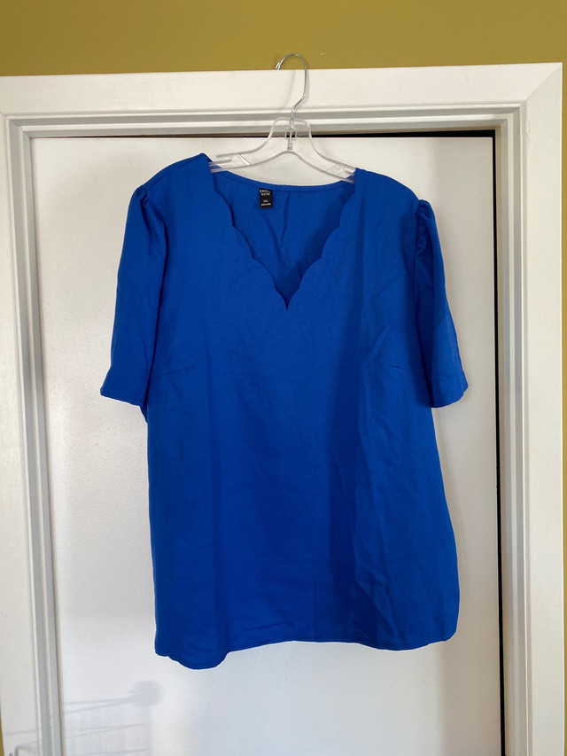 Women’s shirts plus size/ Chandail pour femme taille forte dans Femmes - Hauts et vêtements d'extérieur  à Laval/Rive Nord - Image 3