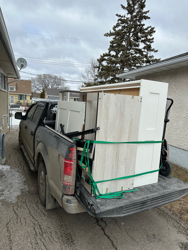 Helper with truck in Beds & Mattresses in Winnipeg - Image 3