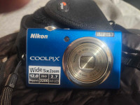 Nikon COOLPIX S570 12.0MP Compact Digital Camera,  w  C