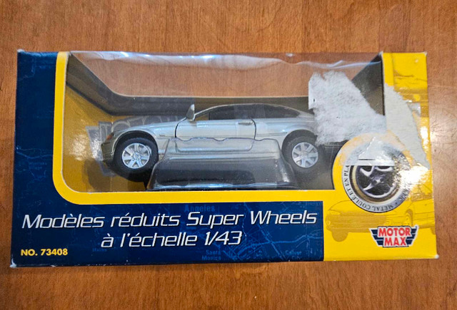 MOTER MAX 1/43 BMW in Toys & Games in Oakville / Halton Region