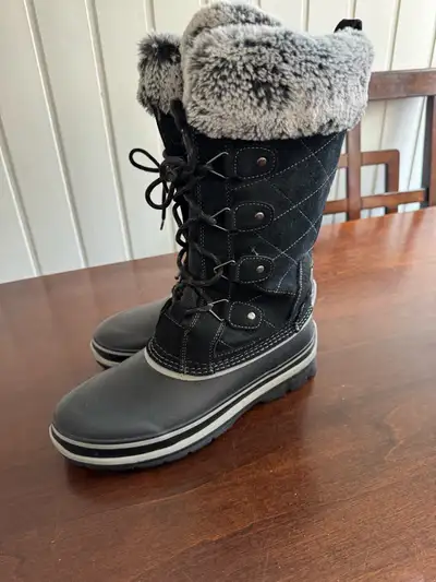 Women’s Khombu Boots , View more