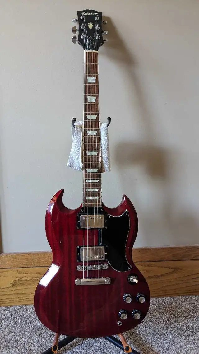 2002 Japanese Epiphone Elite/Elitist '61 SG in Guitars in Hamilton - Image 3