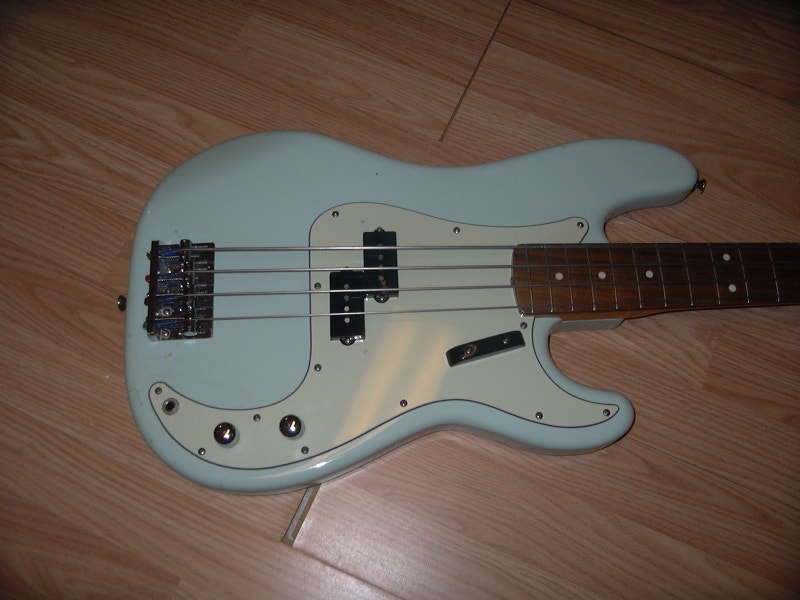 Squier CV Precision Bass Sonic Blue with Bass Amp Guitars Markham
