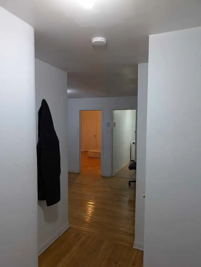 3 1/2 apartment  in Long Term Rentals in City of Montréal - Image 3