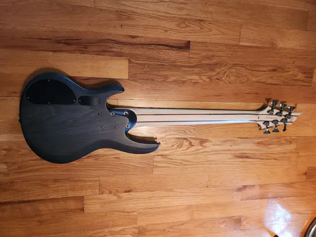 ESP LTD B-206SM 6 String Electric Bass! W/Gigbag! FREE SHIPPING! in Guitars in Calgary - Image 7