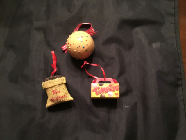 TIM HORTONS ORNAMENTS in Arts & Collectibles in Oshawa / Durham Region