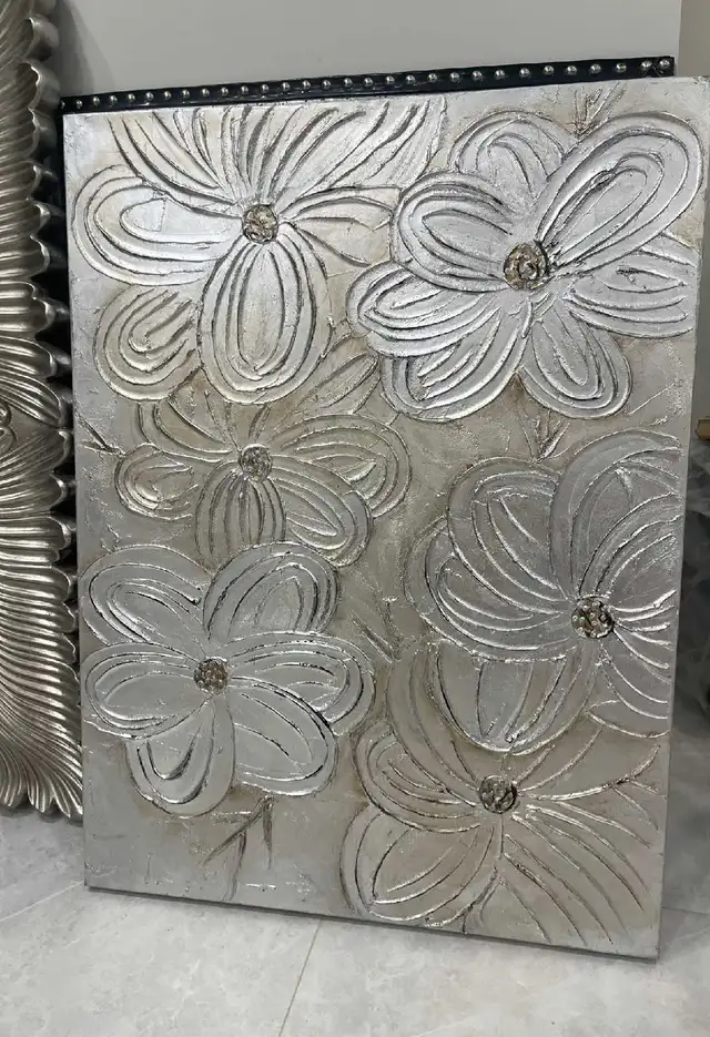 Metallic Floral Art Canvas in Home Décor & Accents in City of Toronto - Image 2