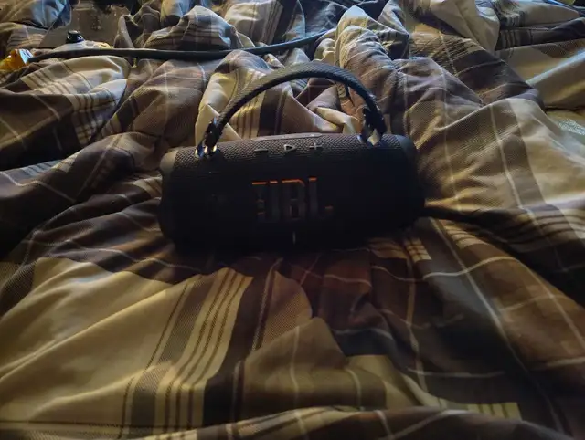 JBL charge 6 Bluetooth speaker 471851183061094402