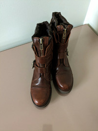 Geox Ladies Ankle Combat Leather Boots $120