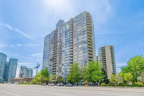 Beautiful 2-bedroom condo in the heart of Mississauga! Bright, open-concept layout with a sun-filled...