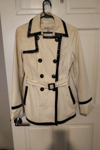 Ivory and black women's trench - size M