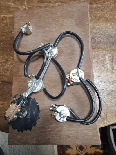 ES 335 wiring harness, View more