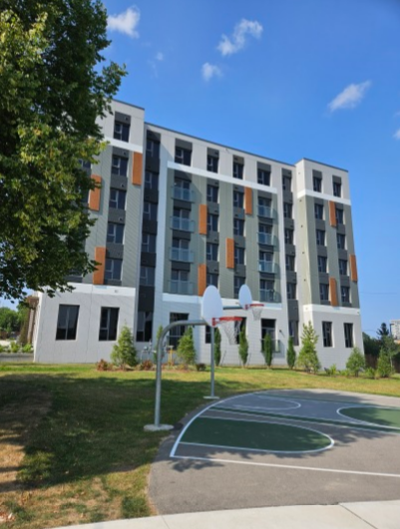 Modern Living Made Easy at 298 Hemlock St Move-in Date: August 30 Looking for a comfortable and conv...