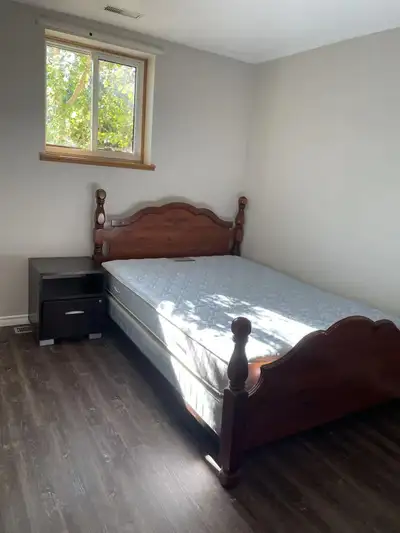 One bedroom, one bathroom unit for rent