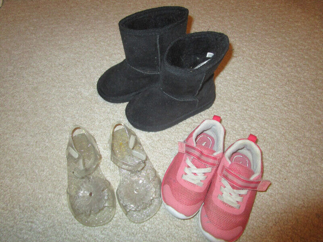 Toddler Footwear Sizes 6-7 ($5 for all) in Clothing - 18-24 Months in St. Albert