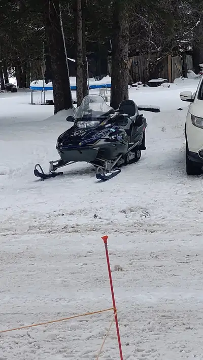 in running condition new track new ice runner full loaded looking to sale or trade for 700cc and up...
