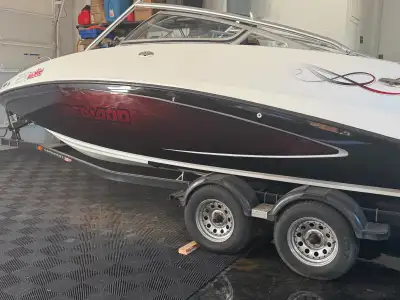 If you are looking for fun for the entire family, you have found your boat as Sea Doo's Surf boat wi...