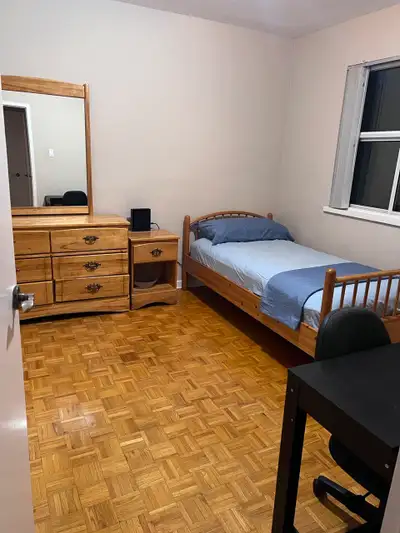 Roommate
