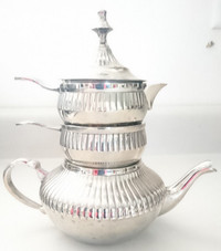 Vintage 3 Piece Stacking Teapot, Sugar Bowl & Cream set