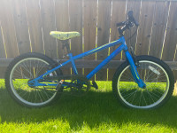 SuperCycle CHARGE Boys Bike 