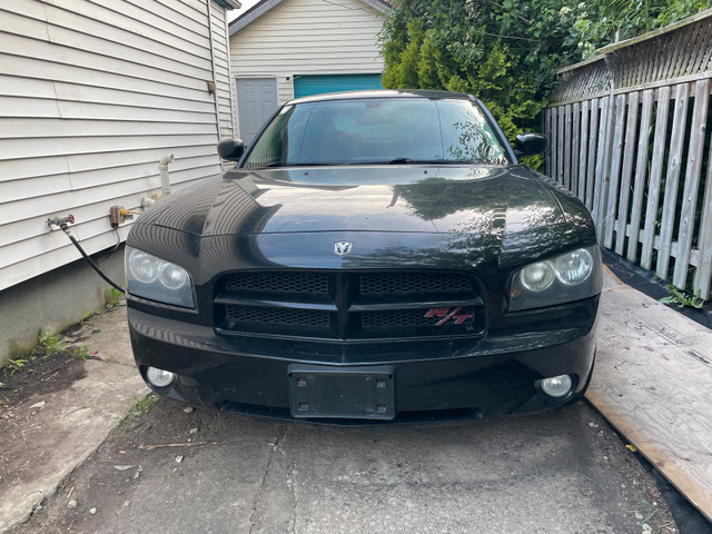 2010 Dodge Charger Rt V8 5.7L in Cars & Trucks in Windsor Region