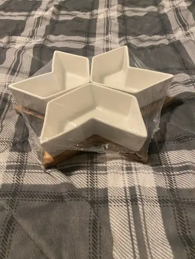 Star-shaped Serving Dish Set Sealed, View more