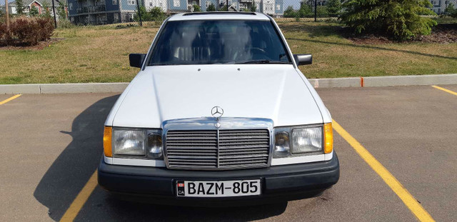1988 Mercedes Benz 260e in Cars & Trucks in Edmonton - Image 3