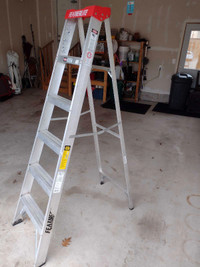 Featherlite aluminum ladder 6 1/2 ft