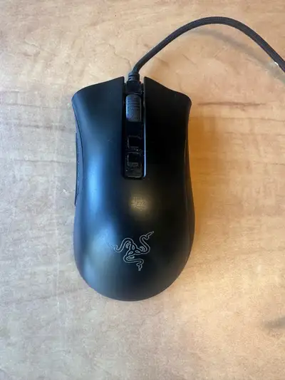 Souris Razer Deathadder V2, View more