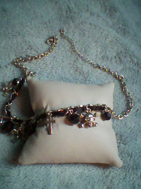 Skull and cross necklace 