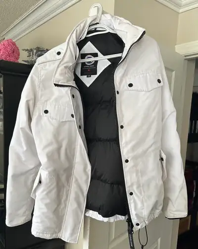 Canada Goose, View more