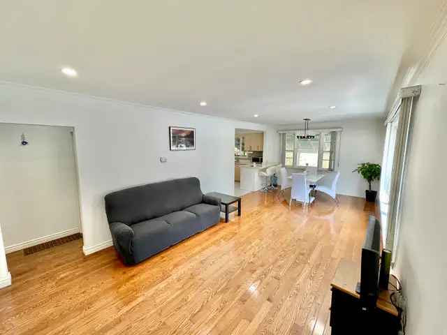 ***Gorgeous 3-Bed, 1-Bath, Main Floor House, new Reno’s in Long Term Rentals in City of Toronto - Image 7