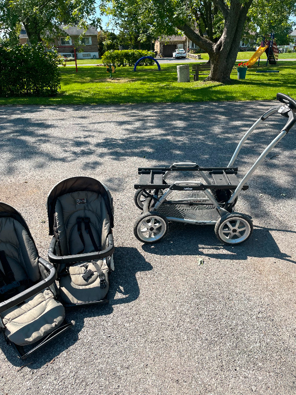 Peg Perego double stroller with steering wheel dans Poussettes, porte-bébés et sièges d'auto  à Ouest de l’Île - Image 3
