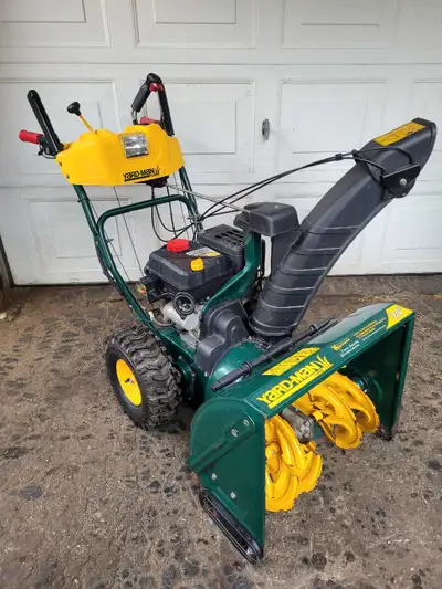 Yard-man 24" snowblower , View more