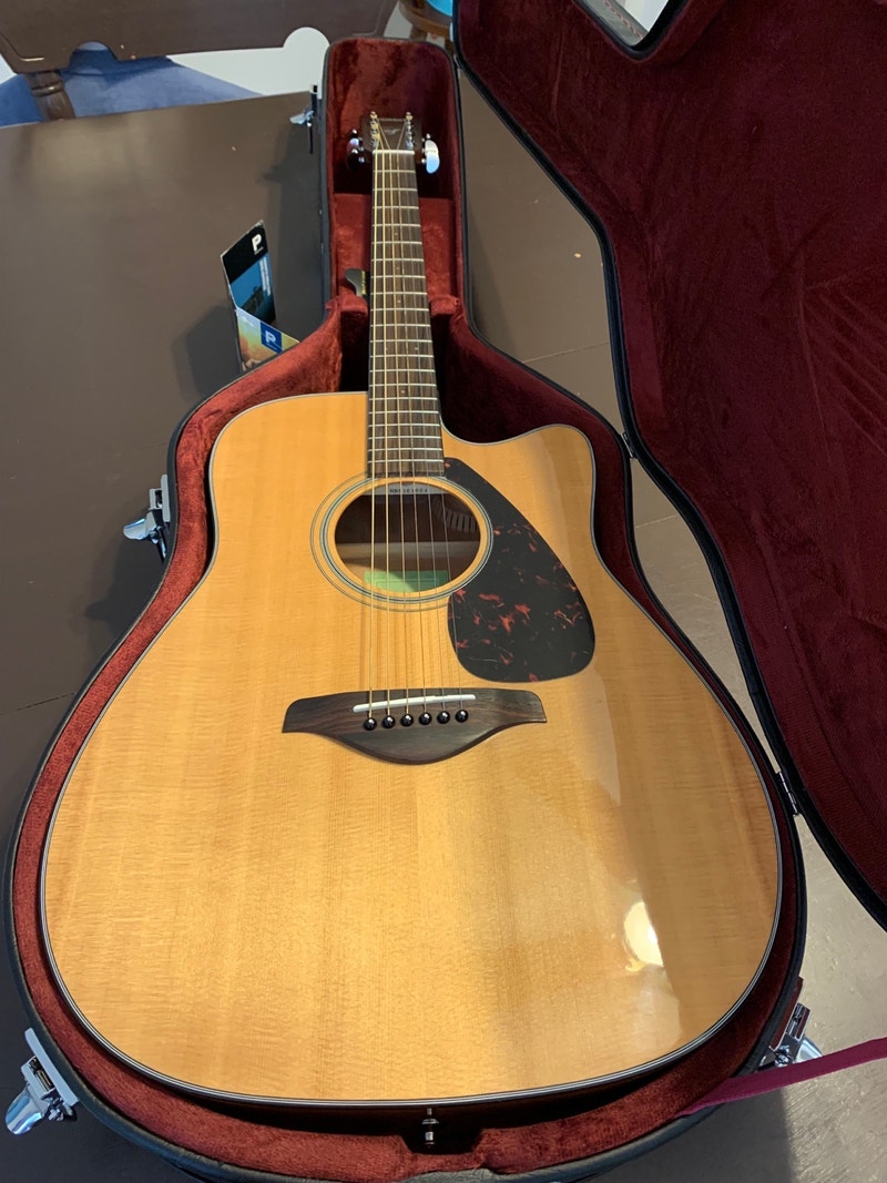 Yamaha FGX800C Acoustic/Electric guitar Guitars Saint John Kijiji