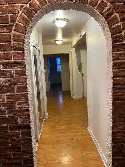close to all amenities, rent include all utilities