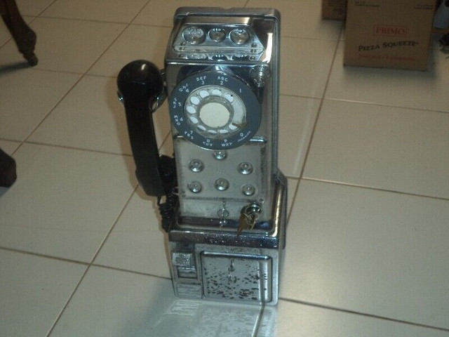 Antique /Vintage Chrome Payphone in Arts & Collectibles in Mississauga / Peel Region