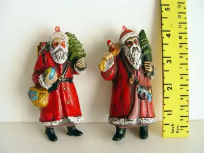 There are 5 different, three dimensional, lightweight ornaments reminiscent of Christmases past. Pri...