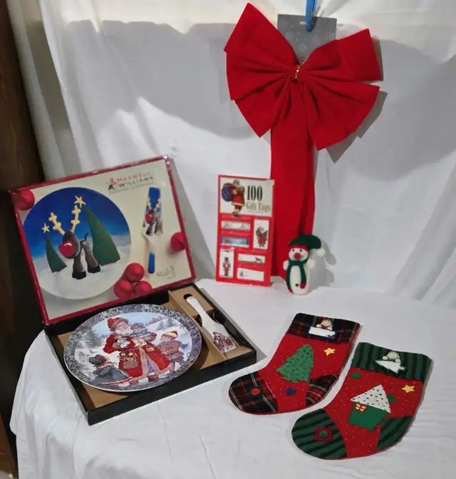 Christmas MAXWELL&WILLIAMS DESIGNER ST NICHOLAS PORCELAIN & MORE