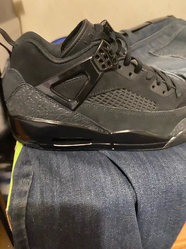 Air Jordan Spizike Low in Men's Shoes in Mississauga / Peel Region - Image 6
