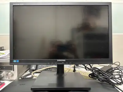 Samsung SA650 22" Monitor with Power Cord and VGA Cable, View more
