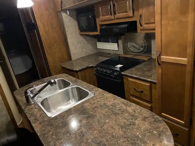 26ft Timber Ridge RV in Travel Trailers & Campers in Fort St. John - Image 6