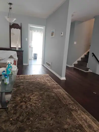 room for rent in house for girl