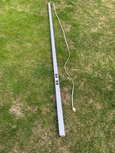  Office, power pole 110 V receptacles plug in, View more