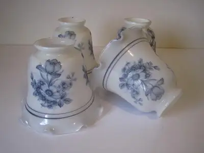 Fan Lamp Shades / Ventilateur de Plafond Divers Globes en Verre, View more