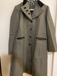 Women’s overcoat - different sizes ( all our new except one)