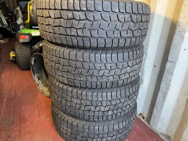 4- 265/60R20 studded winter tires c/w Black Alloy Wheels in Tires & Rims in Dartmouth - Image 5