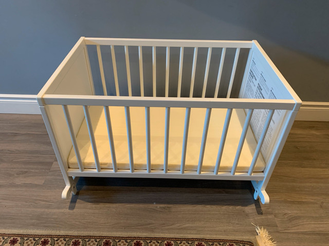 Crib / Cradle  in Cribs in Markham / York Region - Image 2